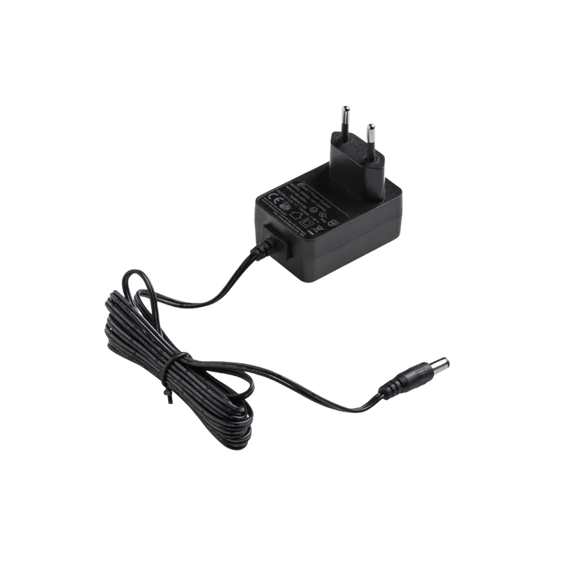 Globe Power Adapter Black