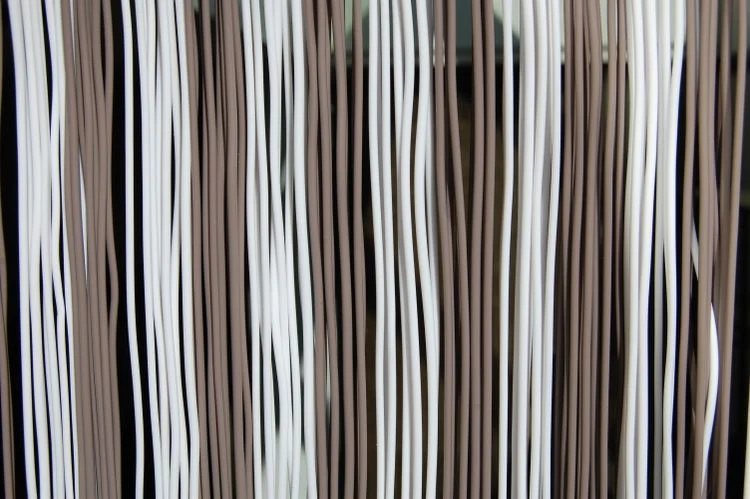 Latenda Trento 4 kunststof draden vliegengordijn wit, taupe 100x230cm