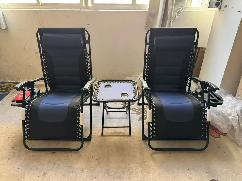 Ligstoel - Tuinstoelen - Strandstoel - Opvouwbare Tuinstoelen met Tafel - Verstelbare Rugleuning 90°-160° - Brede Zitting en Hoofdkussen - Voor Tuin - Strand en Balkon - Zwart Blauw